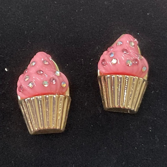 Pink Cupcake Earrings - Picture 4 of 4